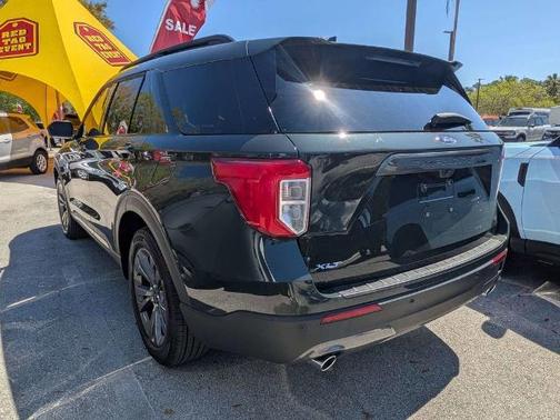FORGED GREEN METALLIC 2024 Ford Explorer XLT