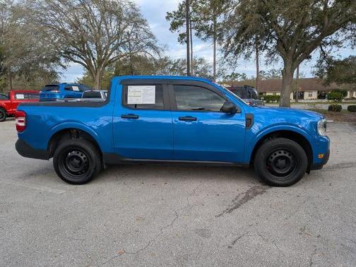 2022 Ford Maverick XL
