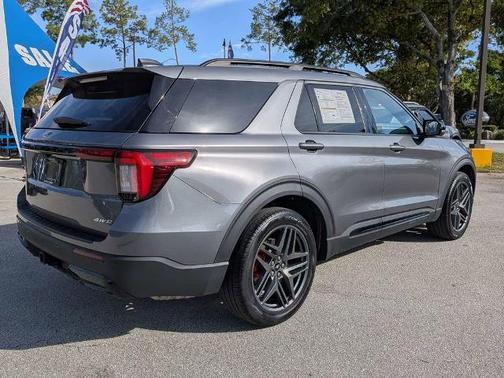 CARBONIZED GRAY METALLIC 2025 Ford Explorer ST-LINE