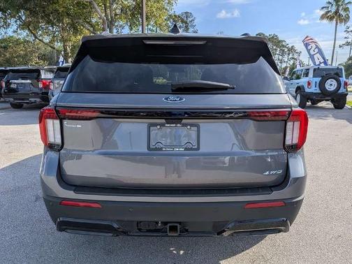 CARBONIZED GRAY METALLIC 2025 Ford Explorer ST-LINE