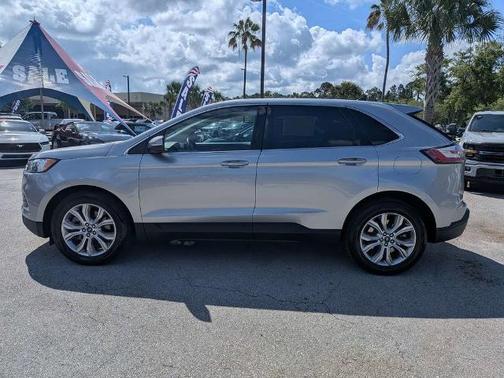 ICONIC SILVER 2022 Ford Edge TITANIUM