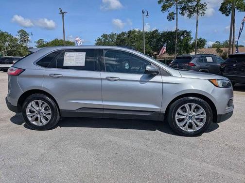 ICONIC SILVER 2022 Ford Edge TITANIUM