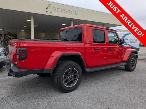 2023 Jeep Gladiator OVERLAND
