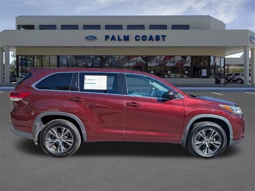 2017 Toyota Highlander LE