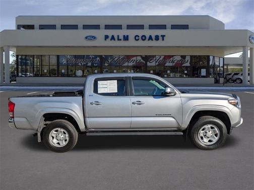 2017 Toyota Tacoma SR