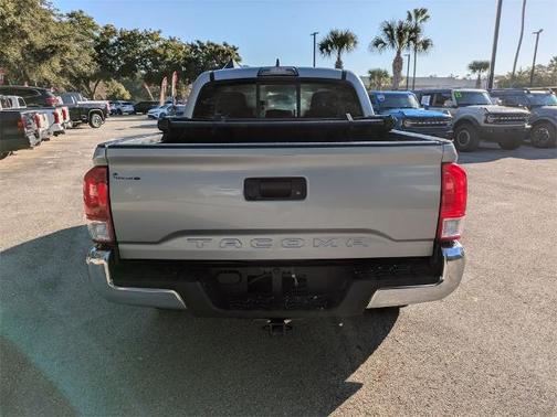 2017 Toyota Tacoma SR