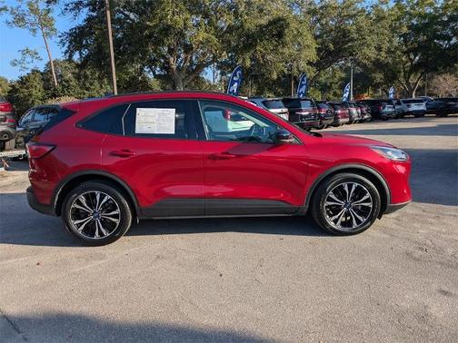 2022 Ford Escape SE