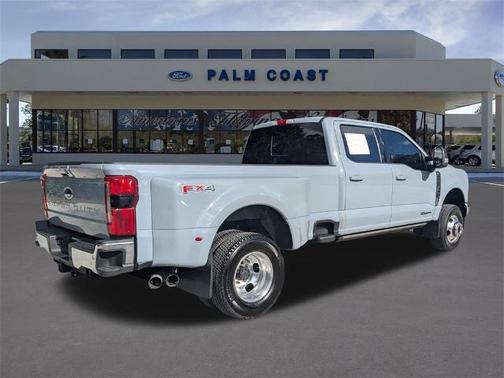 2024 Ford F-350 LARIAT SUPER DUTY