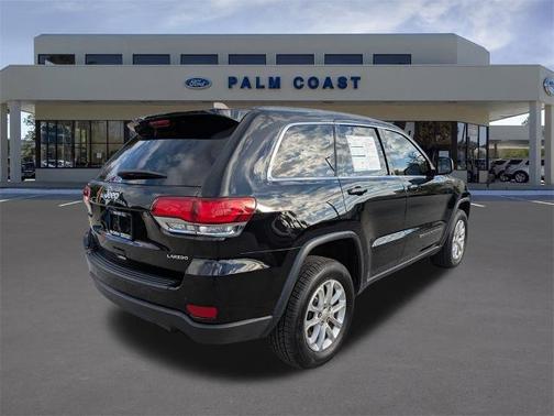 2022 Jeep Grand Cherokee LAREDO