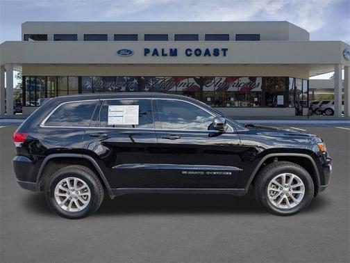 2022 Jeep Grand Cherokee LAREDO