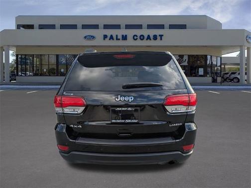 2022 Jeep Grand Cherokee LAREDO