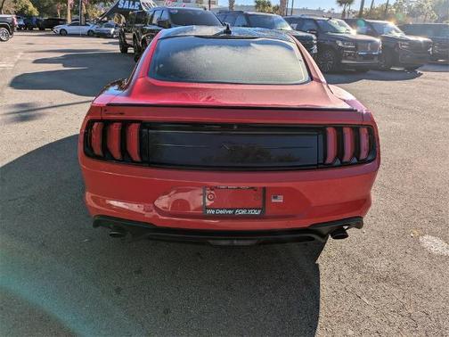 2022 Ford Mustang ECOBOOST