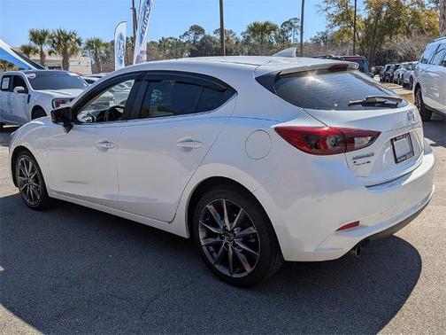 2018 Mazda Mazda3 GRAND TOURING