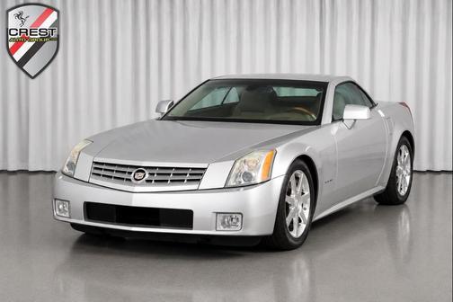Light Platinum 2005 Cadillac XLR Base