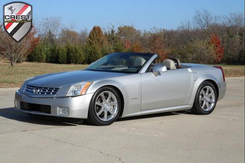 2005 Cadillac XLR Base