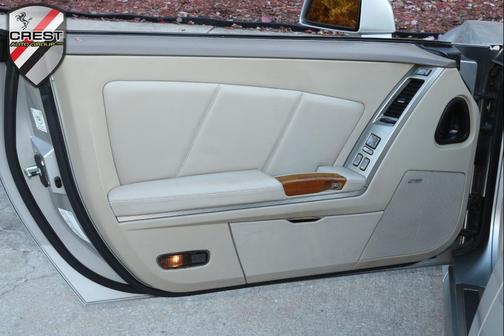 Light Platinum 2005 Cadillac XLR Base