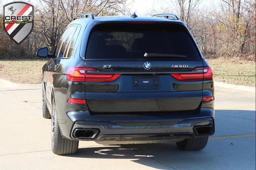 2022 BMW X7 M50i