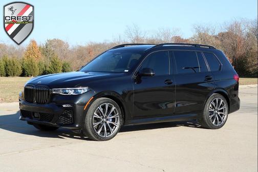 2022 BMW X7 M50i