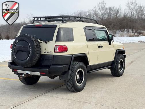 2010 Toyota FJ Cruiser Base