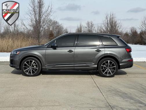 2022 Audi Q7 55 Premium Plus