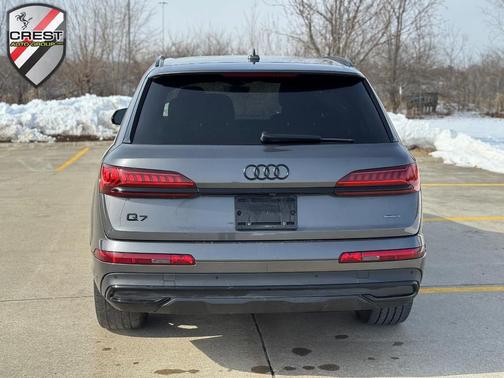 2022 Audi Q7 55 Premium Plus