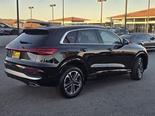 2025 Audi Q5 2.0T quattro Premium