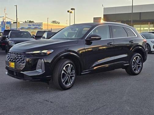 2025 Audi Q5 2.0T quattro Premium