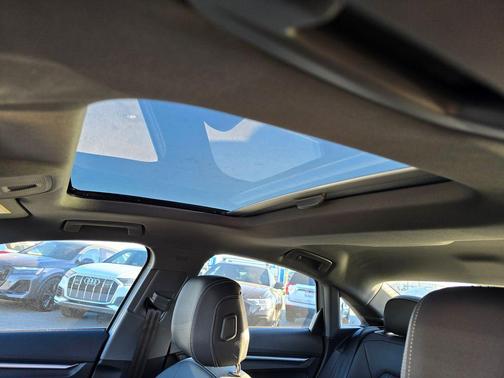 Arrow Gray Pearl Effect 2025 Audi A3 2.0T Premium