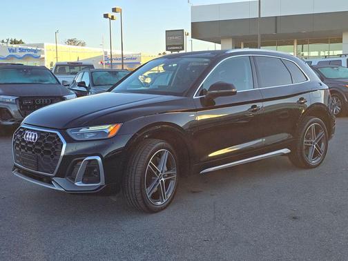2023 Audi Q5 e 55 S line quattro Premium