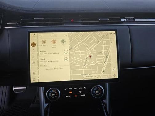 2023 Land Rover Range Rover P530 SE