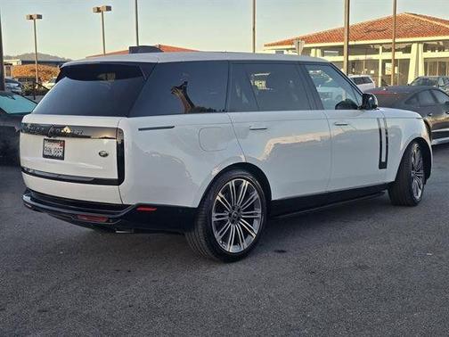 2023 Land Rover Range Rover P530 SE