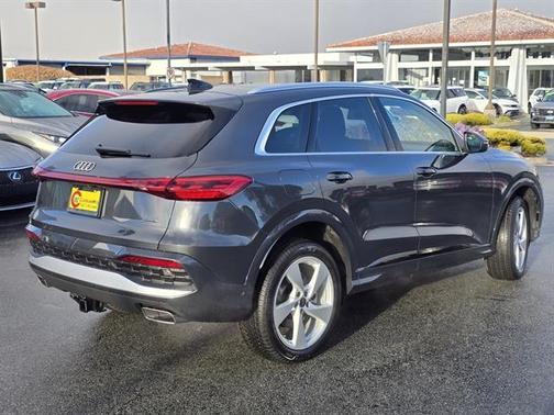 2025 Audi Q5 2.0T quattro Premium