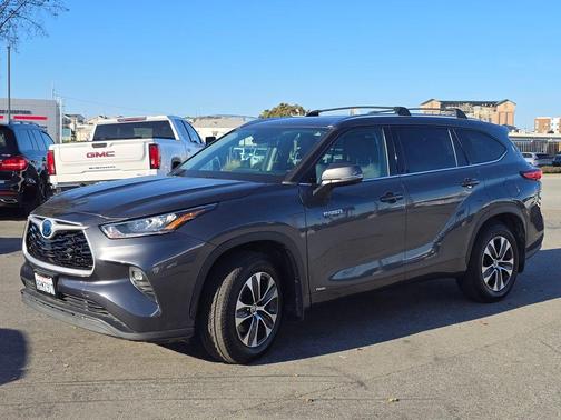 2020 Toyota Highlander Hybrid XLE