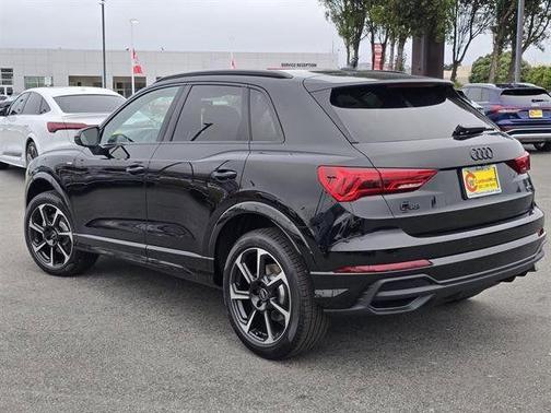 2025 Audi Q3 45 S line Premium