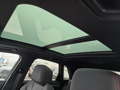 2025 Audi Q3 45 S line Premium