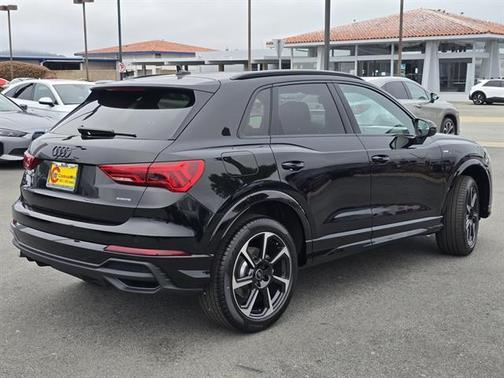 2025 Audi Q3 45 S line Premium