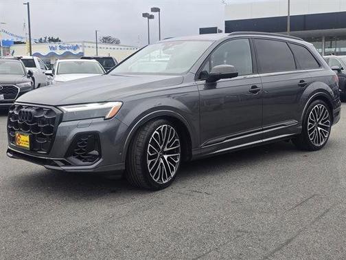 2025 Audi SQ7 4.0T Premium Plus
