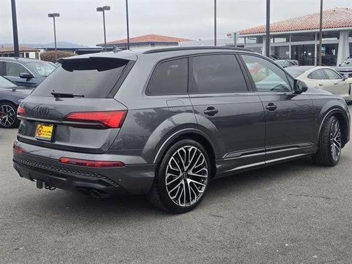 2025 Audi SQ7 4.0T Premium Plus