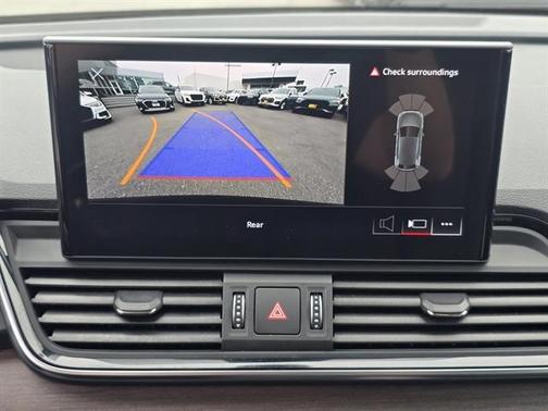 2022 Audi Q5 45 S line quattro Premium