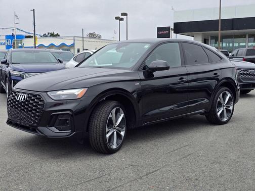Mythos Black Metallic 2023 Audi Q5 45 S line Premium Plus