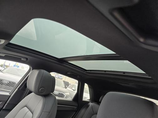 2025 Audi Q3 45 S line Premium