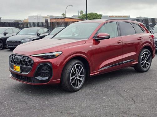 Red 2026 Audi Q5
