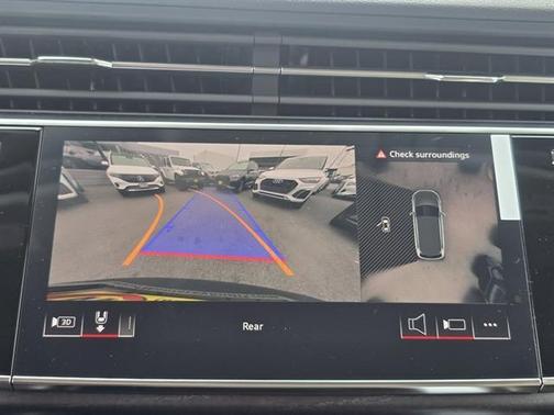 2025 Audi Q7 55 Premium