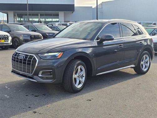2023 Audi Q5 40 Premium