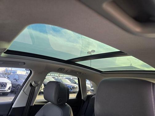 2023 Audi Q5 40 Premium