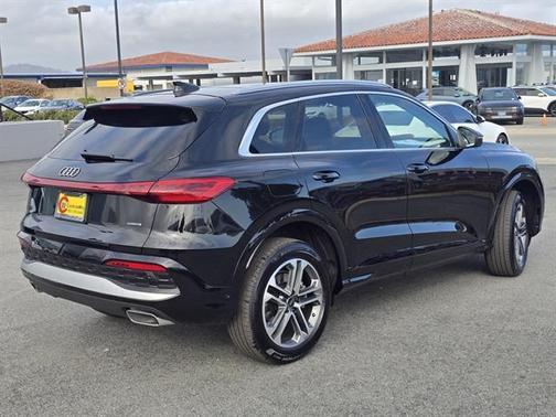2025 Audi Q5 2.0T quattro Premium