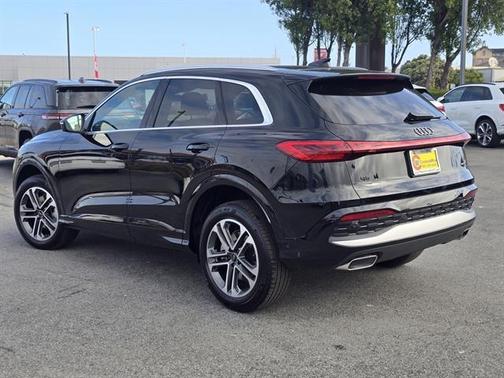 2025 Audi Q5 2.0T quattro Premium