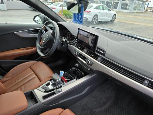 2023 Audi A4 45 S line Premium Plus