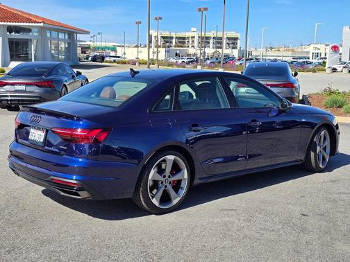 2023 Audi A4 45 S line Premium Plus