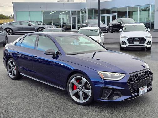 2023 Audi A4 45 S line Premium Plus